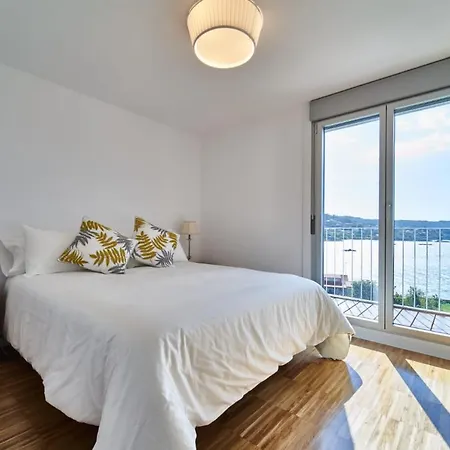 Holiday home Views And Beds